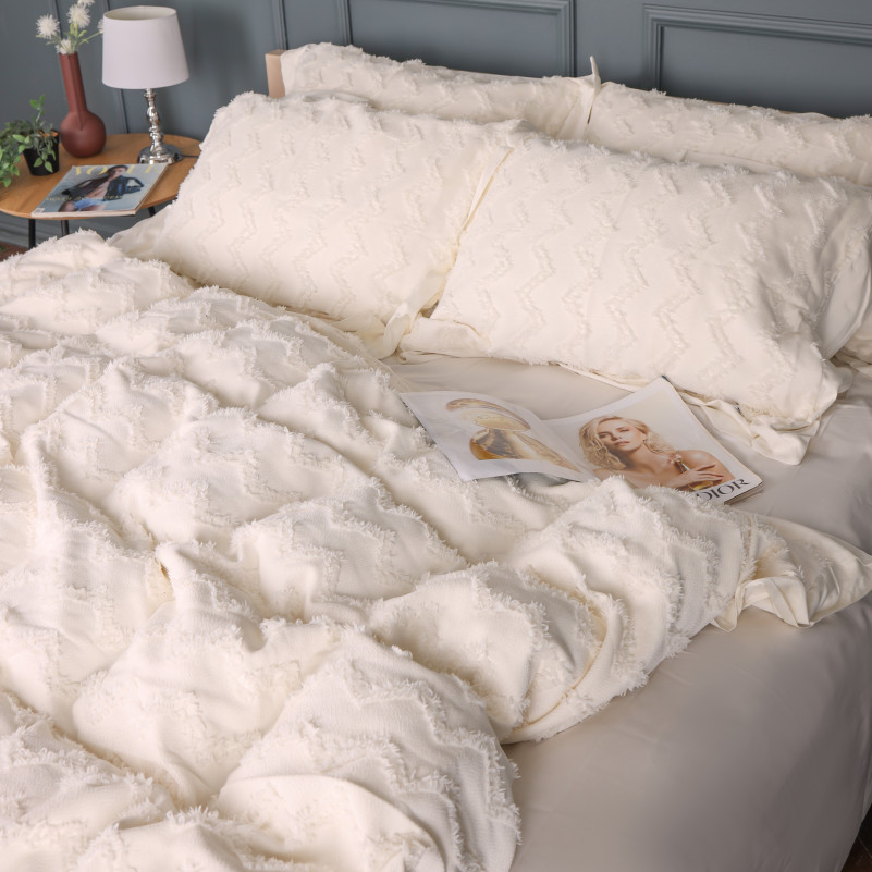 Наволочка Сатин ELIT з вишивкою "Snow mountain" - 2