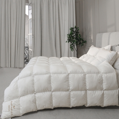 Одеяло пуховое кассетное Raffaello White №063 90% белый пух Standart / 10% перо батист