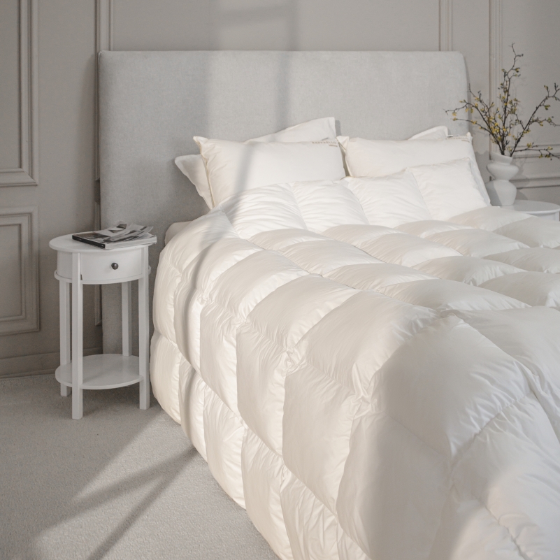Ковдра пухова касетна Raffaello White №063 90% білий пух Standart / 10% перо батист (зимове+) - 9