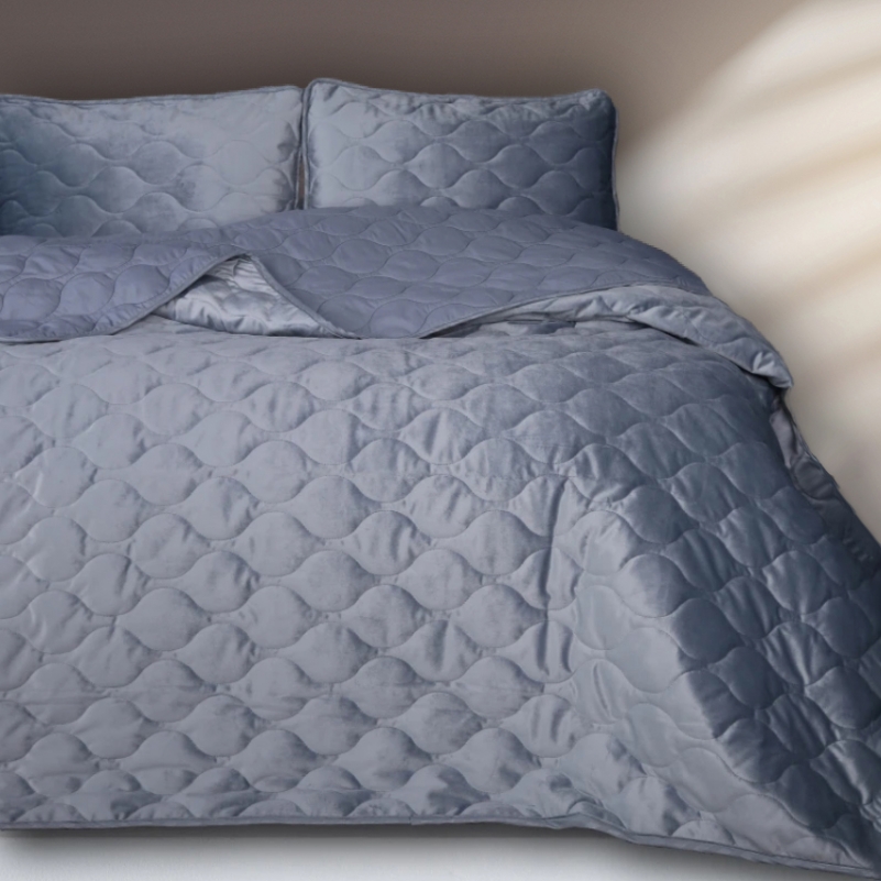 Набор покрывало + наволочки 2 шт №5052 Velor charm Dark grey