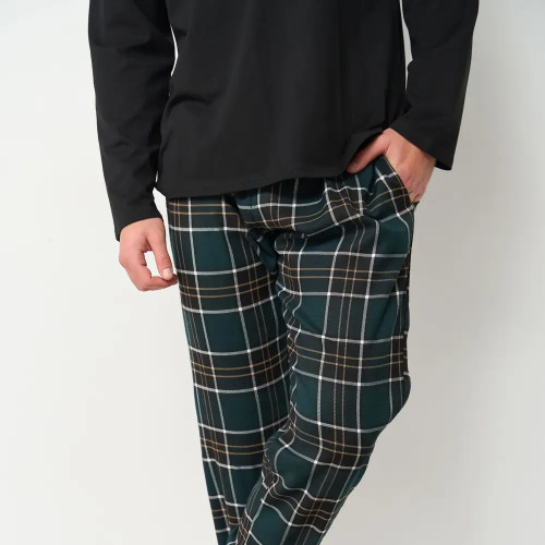 Піжама чоловіча Х (лонгслів + штани в клітинку зелені) "Basic Hugo" black/dark green - 2