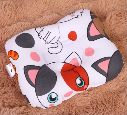 Подушка дитяча Заокруглена Kids Time 20-0035 Colored kittens EcoSilk бязь