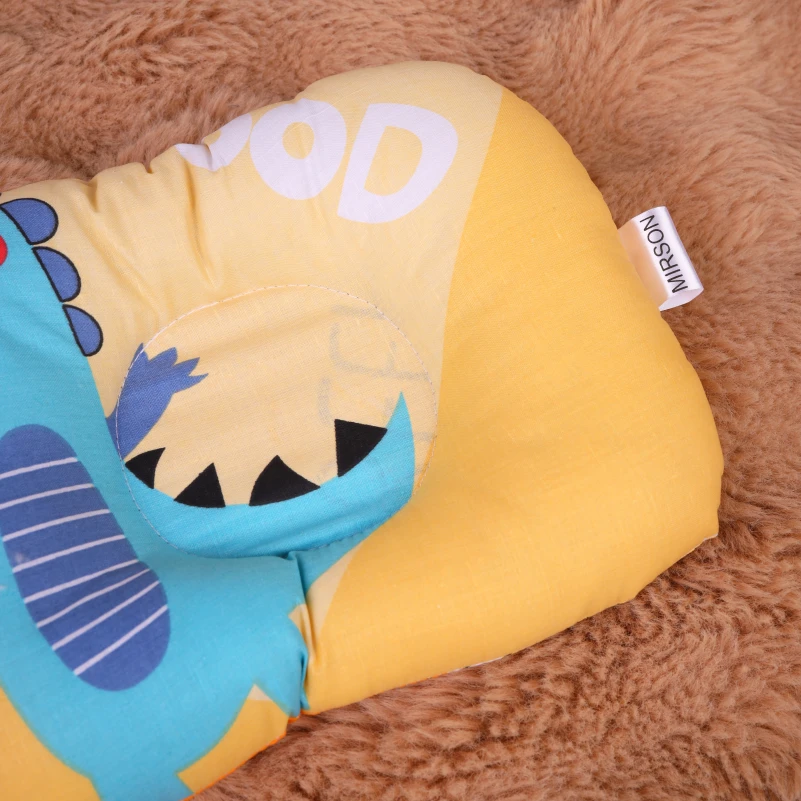 Подушка дитяча Заокруглена Kids Time 20-0033 Good dinosaur EcoSilk бязь - 1