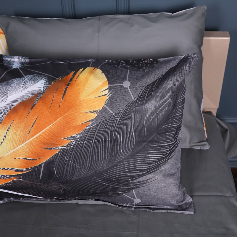 Наволочка Сатин 22-1381 Black and Feathered