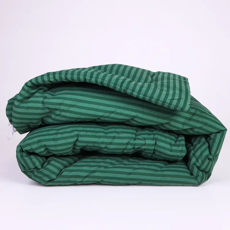 Ковдра антиалергенна №138-4 Сolor Fun Line 17-0612 Stripe Emerald зимова