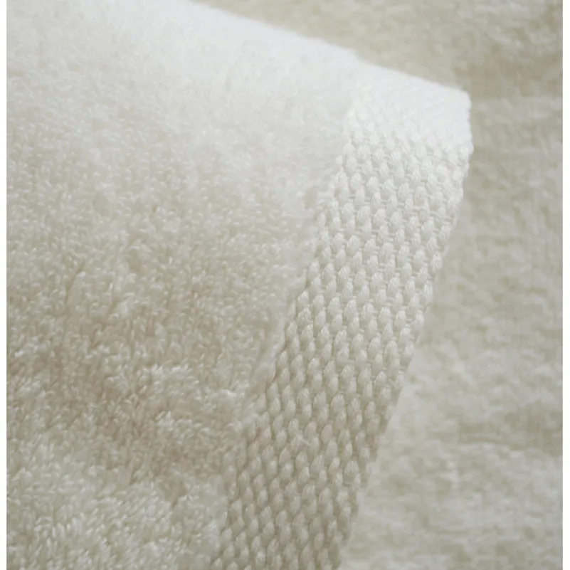 Полотенце С №410 Luxury Carmen Lactic - 1