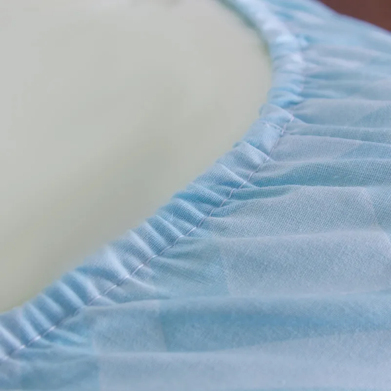 Простынь на резинке (бязь) Kids Time 18-0008 Bunny Races - высота 10 см - 5