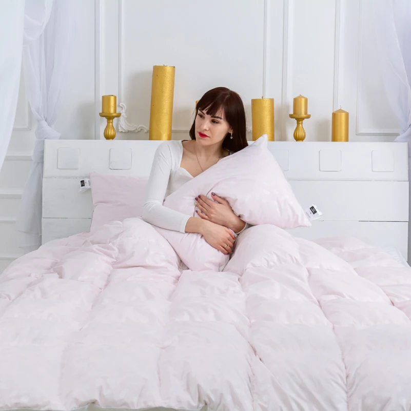 Пуховая подушка KARMEN №1807 "Bio-Pink" 90% пух (СРЕДНЯЯ) - 15