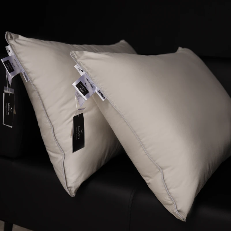 Подушка пуховая Silver Cloud №207 90% пух Premium / 10% перо сатин (средняя) - 24