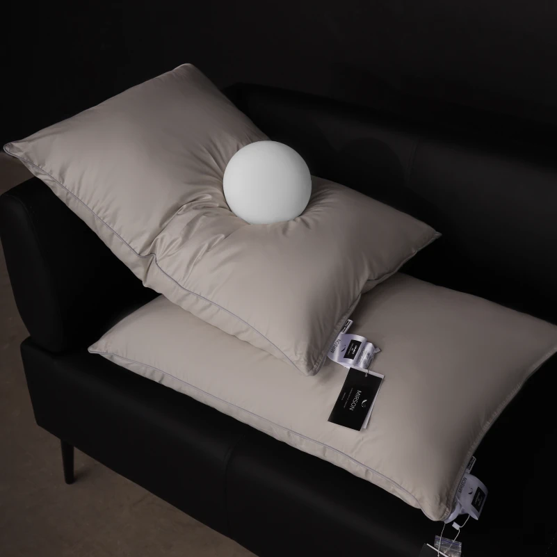 Подушка пуховая Silver Cloud №207 90% пух Premium / 10% перо сатин (средняя) - 18