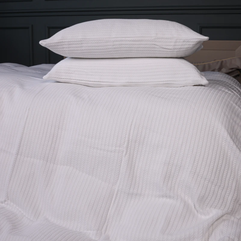 Набір покривало + наволочки "№10-01 Arrowline White" - 4