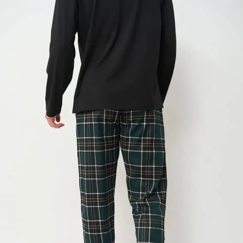 Піжама чоловіча Х (лонгслів + штани в клітинку зелені) "Basic Hugo" black/dark green - 3