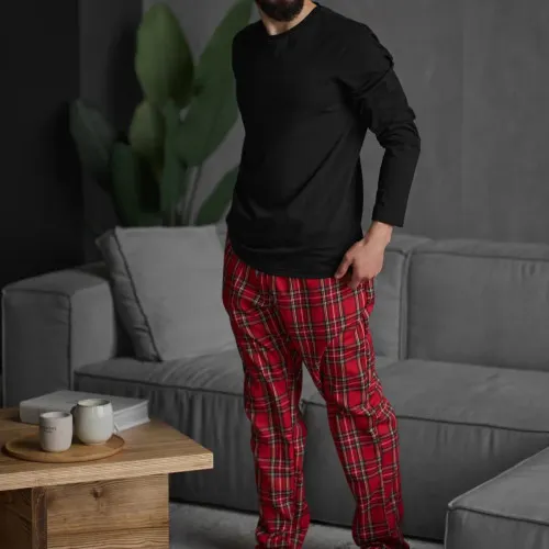 Піжама чоловіча Х (лонгслів + штани в клітинку червоні) "Basic Hugo" black/red
