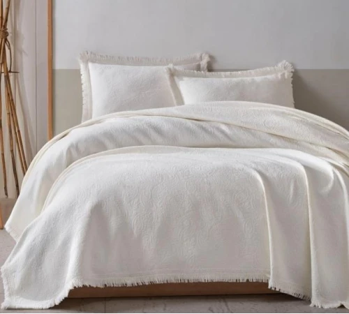 Набор покрывало + наволочки 2 шт Т "Bedspread Set Grace cream"