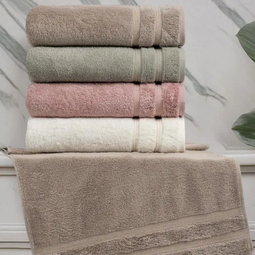 Рушник М "Essential Touch beige"