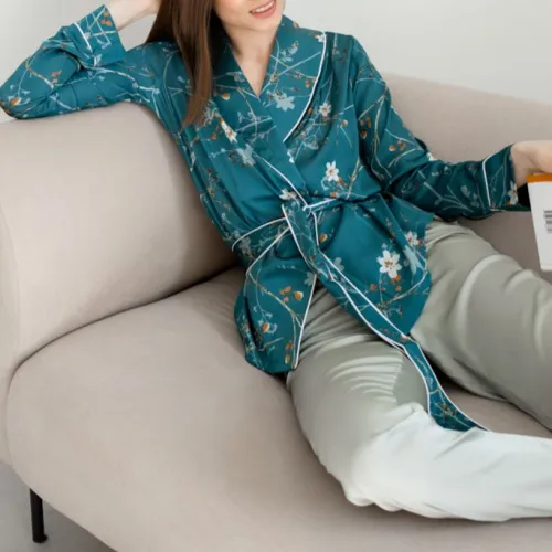 Жіночий домашній костюм шовковий на запах "Joana" emerald - 3