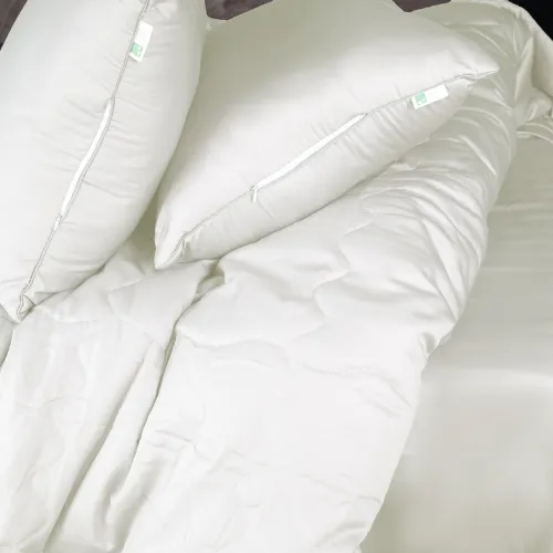 Літній постільний комплект №2982 Line Satin Premium 0001 Moko White "Ecosilk" (ковдра + 2 подушки + 2 наволочки + простирадло) - 4