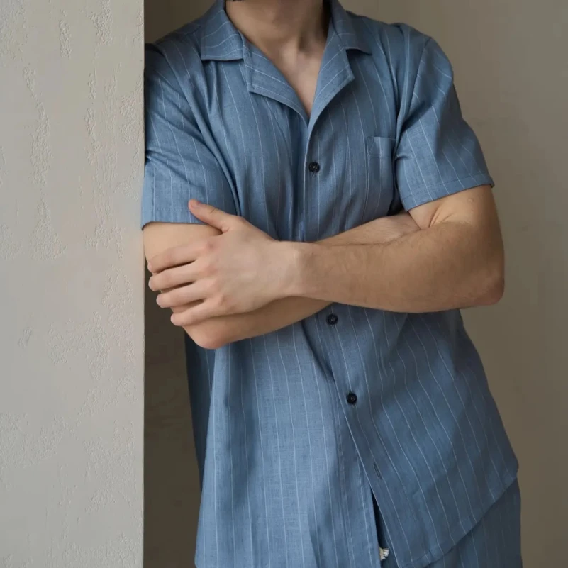  Пижама мужская с шортами Лен Х "Linen Strip short" sky - 1