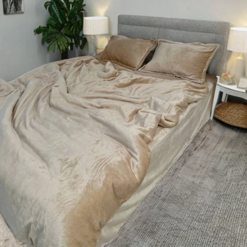 Комплект постільної білизни Плюш "Plush Comfort Retreat" - 2