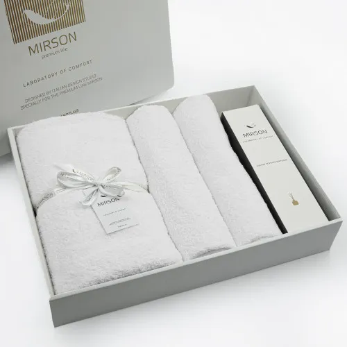 Набір подарунковий Elegant Trio "White" (Рушники 50*90 - 2 шт. + 70*140 - 1 шт. + спрей текстильний)