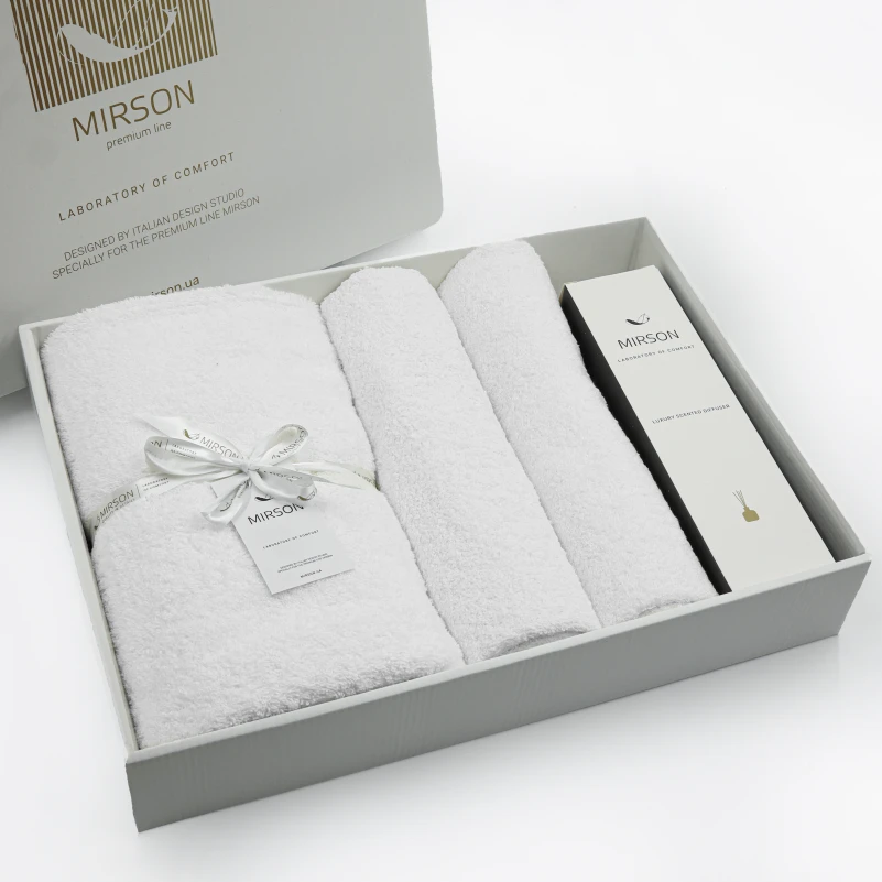 Набір подарунковий Elegant Trio "White" (Рушники 50*90 - 2 шт. + 70*140 - 1 шт. + спрей текстильний)