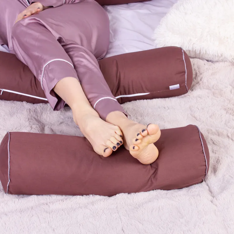 Подушка-валик №8376 Naturale Line 19-1217 Chocolate Perla Tencel - 5