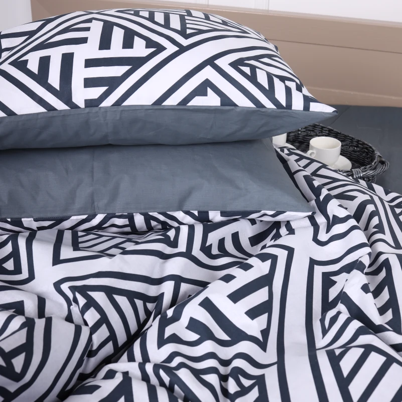 Наволочка бязь 17-0026 Achiles Black Friday - 1