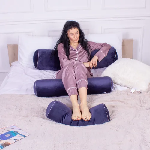 Подушка-валик №8525 Velvet Line 28-0006 Navy blue 50% Memory