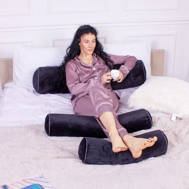 Подушка-валик №8526 Velvet Line 28-0007 Black 50% Memory