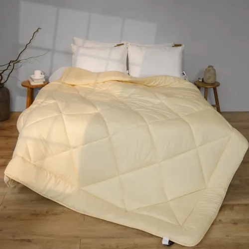 Одеяло шелковое Eco Light Creamy №1647 шелк Капок микросатин (супер теплое)