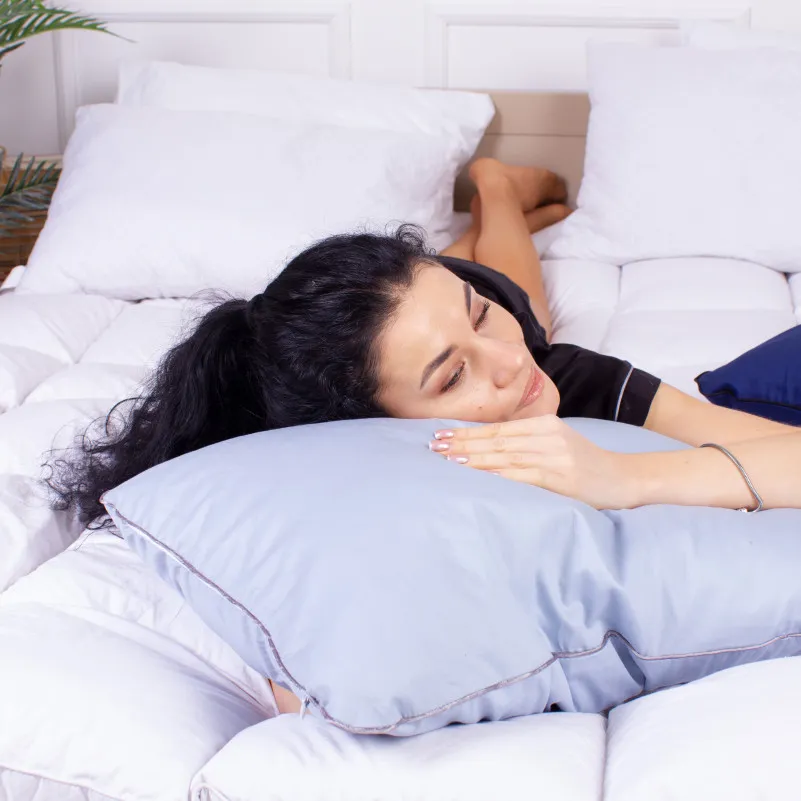 Подушка ортопедическая (стружка Memory) №4099 Delicate satin 0843 Grey Blue MEN 59*43*12 см - 6