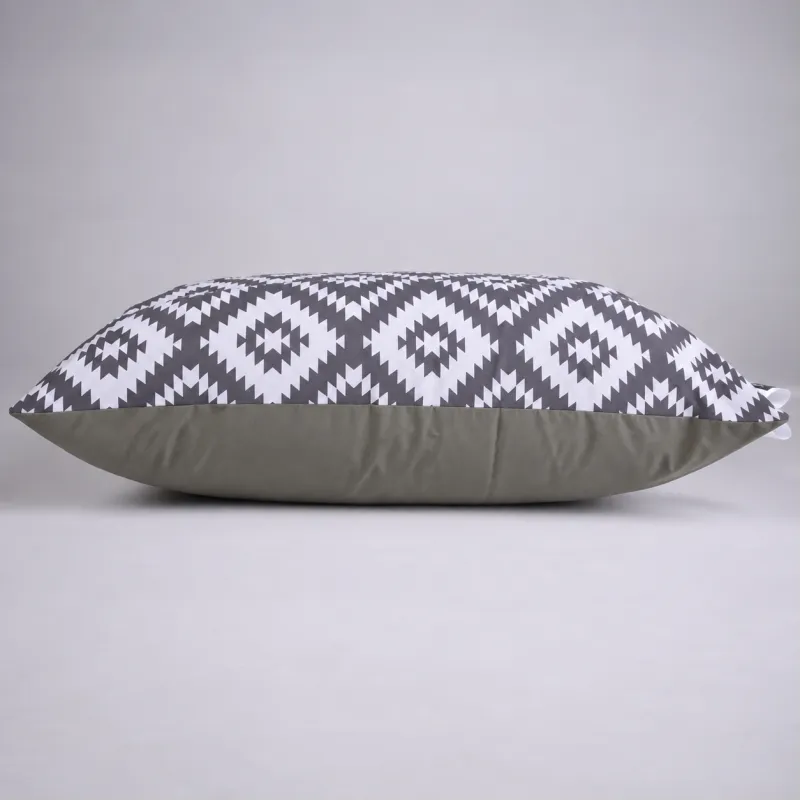 Подушка шовкова №326 Сolor Fun Line 17-0730 Silver Geo Zebra White Silk (середня) - 1