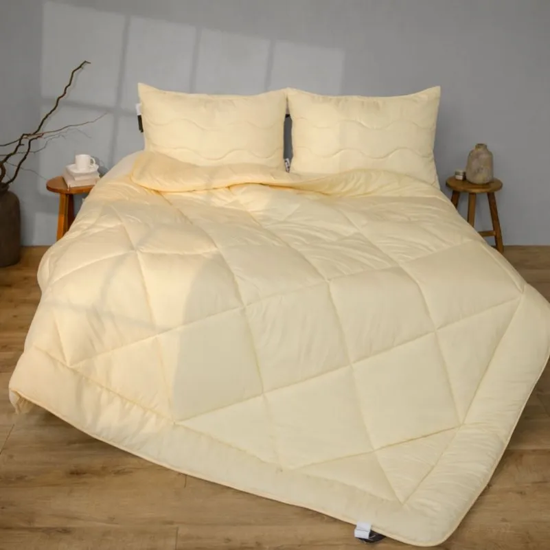 Набір Шовковий Супер Теплий Eco Light Creamy №1692 (ковдра + подушки 50*70 середні)